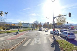 Bis Mitte November wird die Kreuzung Südring und Waidmannsdorfer Straße saniert. Foto: Google Street View