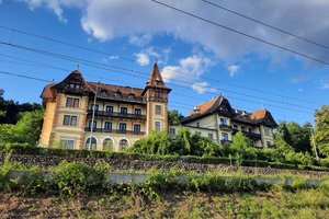 Bürgermeister Scheider nach Lokalaugenschein: Letzte Chance für Hotel Wörthersee. Foto: Mein Klagenfurt