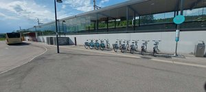 Die Haltestelle Klagenfurt West gilt als sehr Fahrradfreundlich. Foto: Radlobby Kärnten