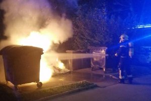 Müllcontainer in Brand gesetzt: Verdächtiger geschnappt. Foto: Berufsfeuerwehr Klagenfurt