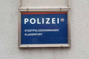 Im Einsatz standen Streifen des Klagenfurter Stadtpolizeikommandos, die Schnelle Interventionsgruppe und eine Diensthundestreife. Foto: Mein Klagenfurt