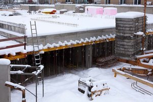 Arbeiten bei Kälte: Gewerkschaft Bau-Holz rät zum besonderen Schutz von Bauarbeitern