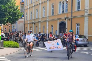 Behinderungen des Busverkehrs wegen Radldemo in der Innenstadt. Foto: Mein Klagenfurt