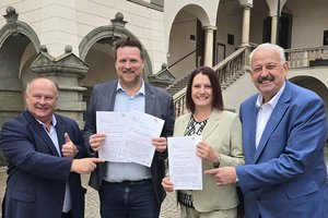 vlnr: LAbg. Armin Geissler, LV Ralph Dörflinger, LAbg. Bgm.in Michaela Oberlassnig, LAbg. Bgm. Hermann Srienz. Foto: SPÖ Kärnten
