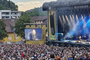 Die immer gut besuchten Konzerte auf der Schlosswiese in Moosburg. Foto: Mein Klagenfurt