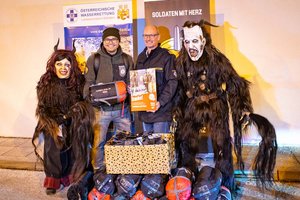 Charity-Krampuskränzchen der Soldaten mit Herz. Foto: Teufelskreis Virunum