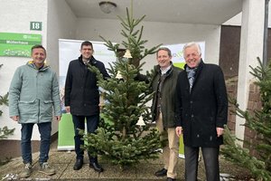 Kärntner Christbäume ans SOS-Kinderdorf Moosburg gespendet. Foto: Büro LR Gruber/Posch