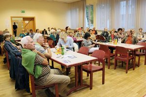 Start der Stadtteil-Gespräche im Gemeindezentrum Fischl. Foto: StadtKommunikation