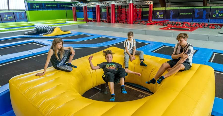 JUMP DOME Klagenfurt - Sprungspaß auf mehr als 60 verschiedenen Trampolinen