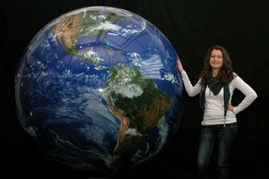 Ausstellung „Terra Blue“ in den City Arkaden macht den Wandel der Erde sichtbar. Foto: EXPO-STAR