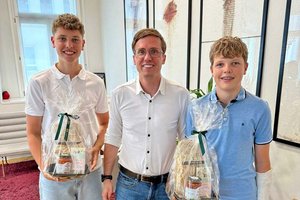 Waldhauser-Brüder im Klagenfurter Rathaus für EM- und WM-Erfolge geehrt. Foto: zVg
