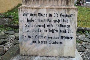 Stele auf dem oberen Friedhof von Gurnitz. Foto: Günther Gasper