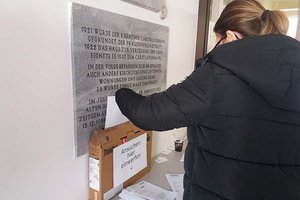 Hilfsanträge können online gestellt oder direkt im Foyer der Caritas-Zentrale in Klagenfurt kontaktlos abgegeben werden. Foto: Daniel Gollner/Caritas