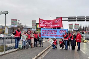 Gewerkschaft erhöht Druck vor dritter Verhandlungsrunde. Protestaktion in Klagenfurt. Foto: GPA Kärnten
