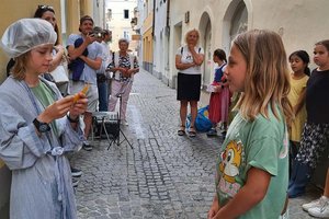 Kinder als Stadtführer führten Eltern und Großeltern durch Klagenfurter Altstadt. Foto: KK