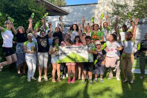 10 Euro pro abgenommenes Kilo: Klagenfurter Fitnessstudio biXpack spendet 400 Euro. Foto: Verein Down&Up und biXpack Kärnten-Osttirol 