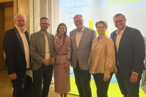 v.l.: Helmuth Micheler, Sebastian Schuschnig, Helvig Kanduth, Adolf Kulterer, Susanne Maria Blatnig-Stissen und Julian Geier. Foto: Büro Schuschnig