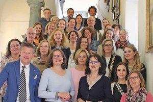 Vertreter zahlreicher Organisationen waren zum Treffen des Klagenfurter Familienforums ins Rathaus gekommen. Foto: StadtKommunikation / Glinik