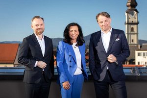 Die Kärntner Sparkasse-Vorstände Michael Koren, Mag. Ulrike Resei und Mag. Siegfried Huber (Vorstandssprecher) sind stolz auf das anhaltende Kundenwachstum. Foto: Gernot Gleiss