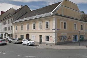 Fernwärme: Ab Montag kommt es zu einer Baustelle am Theaterplatz 2. Foto: Google Street View