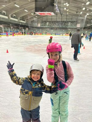 „Hoffnungsrunde am Eis“ im Eissportzentrum Klagenfurt. Foto: privat