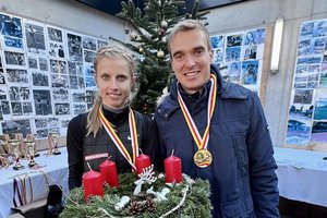 Die Sieger der Kärntner 10-km-Straßenlaufmeisterschaften – Leon Fian und Michaelis Charleen. Foto: KLC