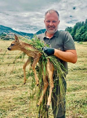 Dank des engagierten Einsatzes kann das Rehkitz weiterleben. Foto: Kitzrettung Klagenfurt