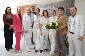 Mag. Dr. Elke Haber, MBA, PD Silvia Lueger, Msc, ÄL Prim. Dr. Hans Jörg Neumann, GF Mag. Michael Steiner, MAS,, OÄ Dr. Patricia Walentiny, die Therapeutinnen Cornelia Leitner, Daniela Aichholzer, LH Stv. Dr. Beate Prettner und OA Dr. Müller Foto: EKH