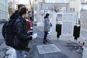 Junge Linke erzählen Geschichten der Opfer des Holocaust in Klagenfurt. Foto: Junge Linke