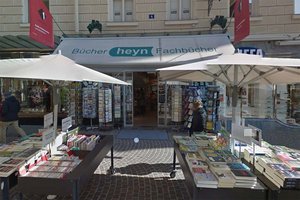 Rollentausch: Am 2. Dezember verkaufen Kunden in der Buchhandlung HEYN. Foto: Google Street View