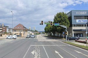 Kreuzung Rosentaler Straße - Keutschacher Straße: Auto und Moped kollidierten. Foto: Google Street View