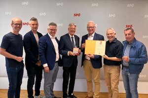 LGF DI (FH) Andreas Sucher, Mag. Daniel Weidlitsch, 3. LT-Präs. Bgm. Andreas Scherwitzl, LH Dr. Peter Kaiser, LT-Präs. Ing. Reinhart Rohr, Martin Gress, Mag. Heinz Pichler. Foto: zVg