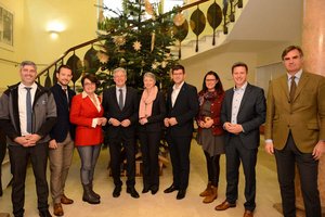 Weihnachtlicher Glanz für die Kärntner Landesregierung. Foto: LPD Kärnten/Sucher