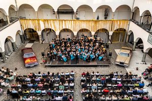 „Summer in the City“ bringt musikalische Sommerstimmung in den Klagenfurter Burghof. Foto: Stadtkapelle Klagenfurt