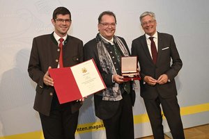 Große Ehrenzeichen des Landes Kärnten für Arnulf Prasch. Foto: LPD Kärnten/Helge Bauer