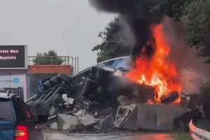 Der brennende Sattelzug. Foto: Klagenfurt Elite