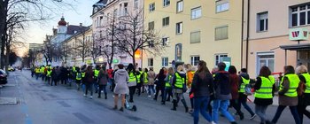Protestmarsch von 200 ElementarpädagogInnen durch Klagenfurt