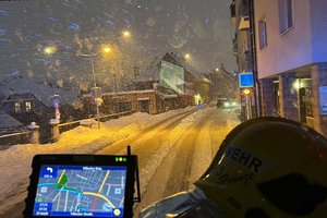 90 Einsätze in 24 Stunden: Klagenfurter Feuerwehren im Schnee-Dauereinsatz. Foto: Freiwillige Feuerwehr Hauptwache Klagenfurt