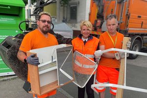 Stadträtin Sandra Wassermann, BA, und die Abteilung Entsorgung bieten Bürgern zusätzliche Möglichkeiten, Sperrmüll nach dem Hochwasser kostenlos abgeben zu können. Foto: Büro StR. Wassermann