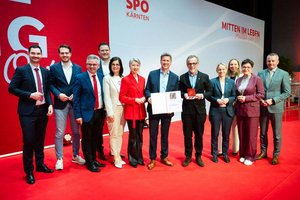 Herwig Seiser wurde mit der Viktor Adler Medaille ausgezeichnet. Foto: SPÖ Kärnten/Erich Varh