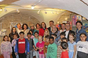 „Upcycling“: Eine Ausstellung in der Gewölbegalerie. Foto: Hilfswerk Kärnten