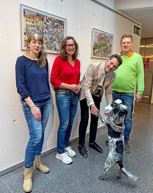 Illustrationen der Villacher Künstlerin Verena Schellander sind im zweiten Stock des Stadttheaters Klagenfurt zu sehen. Foto: Büro Stadträtin Mochar