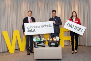 Kärntner Raiffeisenbanken spenden 20.000 Euro für Ukraine-Hilfe der Caritas. Foto: Peter Just 