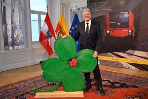 Landeshauptmann Peter Kaiser zieht seine letzte politische Jahresbilanz. Foto: LPD Kärnten/Helge Bauer