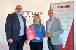 „Gemeinsam gegen Kinderarmut – Stadtwerke Klagenfurt starten das Projekt ‚DabeiSein ist alles‘ mit der Volkshilfe Klagenfurt. Foto: STW