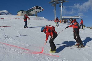 Start der Skisaison: Kärntner Alpinpolizei warnt vor Unfallrisiko auf den Pisten. Foto: Polizei Kärnten/Weixelbraun
