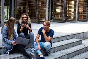 Projekt „Study & Work“ soll Studierenden Einstieg ins Berufsleben erleichtern