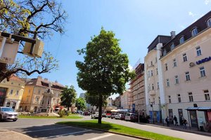 Heuplatz: Künftig überwiegend gepflastert, autofrei und schattige Sitzgärten. Foto: Mein Klagenfurt