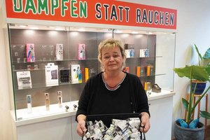 Totalabverkauf: Uli’s Dampferlounge im Südpark schließt. Foto: KK