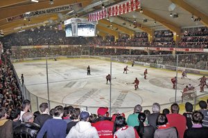 Start der Renovierung: Eishalle wird zur Heidi Goëss-Horten-Arena. Foto: Mein Klagenfurt